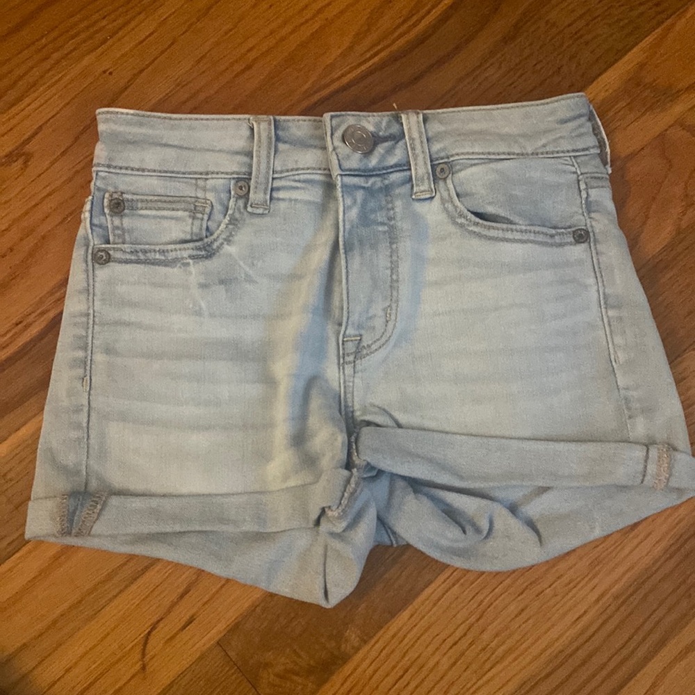american eagle next level stretch light wash jean shorts